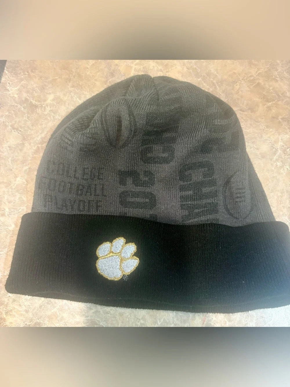 Nike 2018 Clemson champs Gray and Black Knit Beanie with Paw Logo